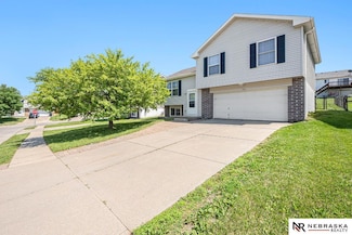 7859 Bauman Ave, Omaha, NE 68122