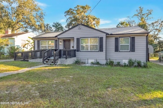 1759 Planters Rd, Jacksonville, FL 32207