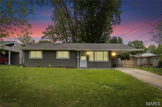 4012 Tipton Dr, Saint Louis, MO 63134