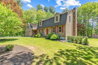 2 Strawstone Ln, Norton, MA 02766