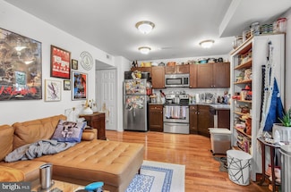 1429 Poplar St Unit 3C, Philadelphia, PA 19130