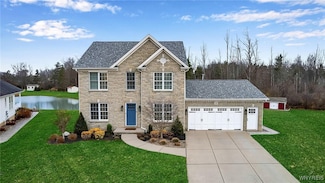 28 Americo Ct, Lancaster, NY 14086