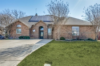 609 Trails End Ct, Hurst, TX 76054