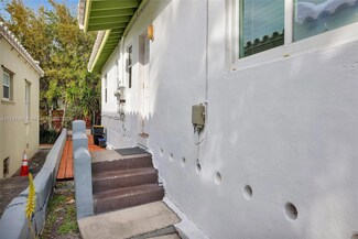 329 Monroe St, Hollywood, FL 33019
