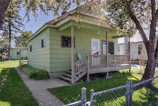 33 Summit Ave, Somers, MT 59932
