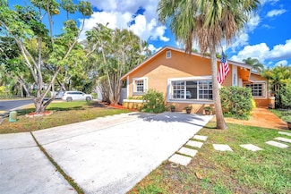 5660 SW 99th Ln, Cooper City, FL 33328
