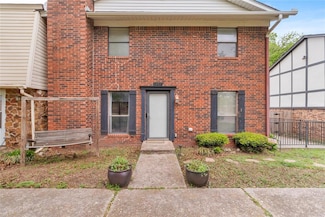 1207 Heritage Dr, El Reno, OK 73036