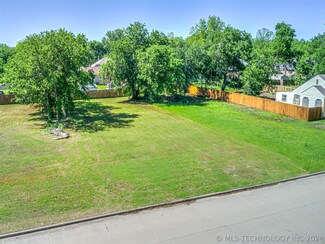 556 E Ute St, Tulsa, OK 74106