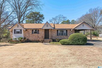 141 Newport Dr, Bessemer, AL 35023