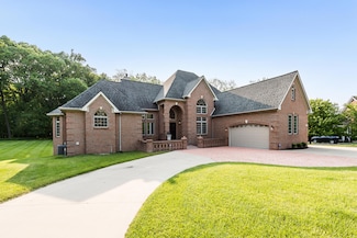 4297 Upper Glade Ct, Ann Arbor, MI 48103