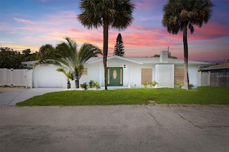 429 88th Ave, Saint Pete Beach, FL 33706