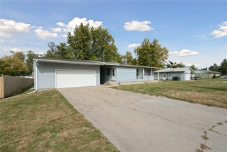 150 Mayden Ave SW, Cedar Rapids, IA 52404