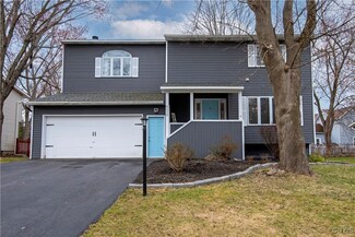 4110 Willowbrook Dr, Liverpool, NY 13090