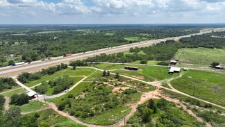 16485 E Interstate 10, Luling, TX 78648