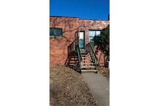 103 SW 2nd St, Panora, IA 50216