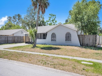 1405 Castleworks Ln, Tarpon Springs, FL 34689