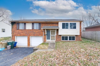 5548 Roche Dr, Columbus, OH 43229