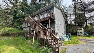 415 Verstovia Ave, Sitka, AK 99835