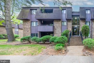2324 Old Stone Mill Dr, East Windsor, NJ 08512