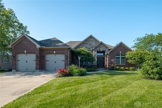 425 Springhouse Dr, Springboro, OH 45066