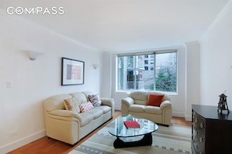 220 E 65th St Unit 3K, New York, NY 10065