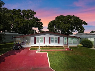 6031 Grand Oaks Dr SE, Winter Haven, FL 33884
