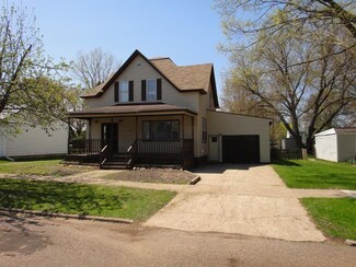 507 Cedar St, Colfax, WI 54730