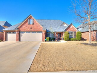 4026 W Twin Oaks Place, Broken Arrow, OK 74011