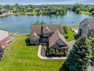 4470 Coastal Pkwy, White Lake, MI 48386