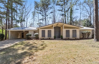 3301 Paddlecreek Ln, Northport, AL 35473