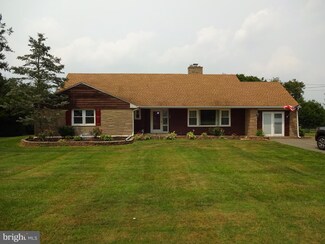 79 Bonnie Brae Rd, Spring City, PA 19475