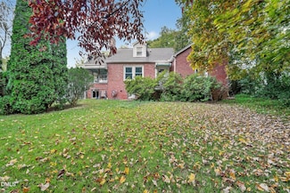 206 S Bellvue St, Hillsborough, NC 27278