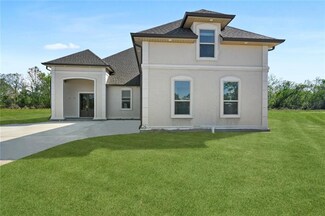 257 River Park Dr, Hahnville, LA 70057