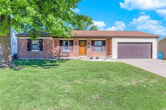 841 Townhouse Ln, Hazelwood, MO 63042