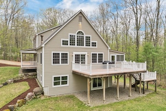 43 Oslo St, Moultonborough, NH 03254