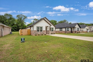 509 Zimmerman Dr, Jacksonville, TX 75766