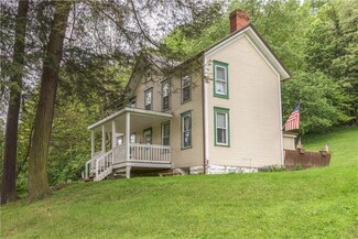 457 Wright Rd, Ford City, PA 16226
