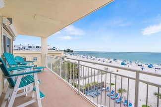 13000 Gulf Blvd Unit 309, Madeira Beach, FL 33708