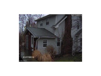 5579 Ivy Dr, Mentor On the Lake, OH 44060