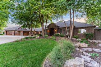 942 Kippes Cove, Mitchell, SD 57301