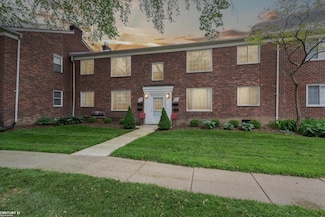 22930 Allen Ct Unit 115, Saint Clair Shores, MI 48080