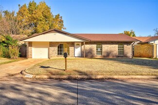 421 E Hillcrest Ln, Mustang, OK 73064