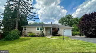 2475 Wharton Rd, York, PA 17402