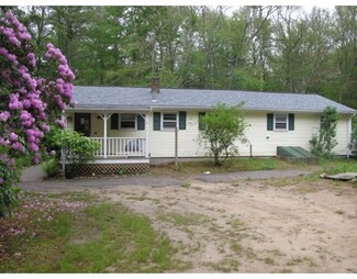95 Mendell Rd, Rochester, MA 02770