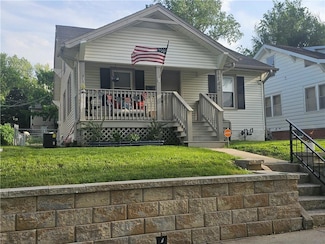 3142 Felix St, Saint Joseph, MO 64501