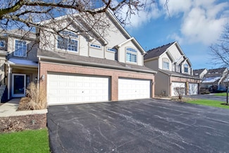 907 Asbury Dr, Aurora, IL 60502
