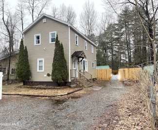 108 Wendell Ave, Broadalbin, NY 12025