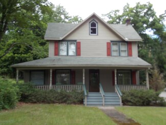 1255 Pennsylvania 390, Cresco, PA 18326