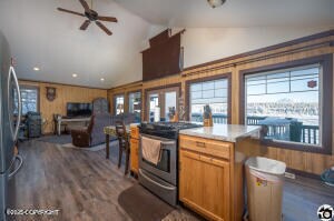 000 Rose's Ave, Glennallen, AK 99588