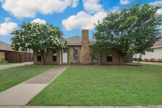 2010 Toulon Ln, Carrollton, TX 75007